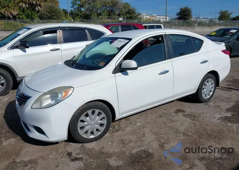 2013 Nissan Versa 1.6 Sv z USA, uszkodzony, nr VIN 3N1CN7AP1DL860570